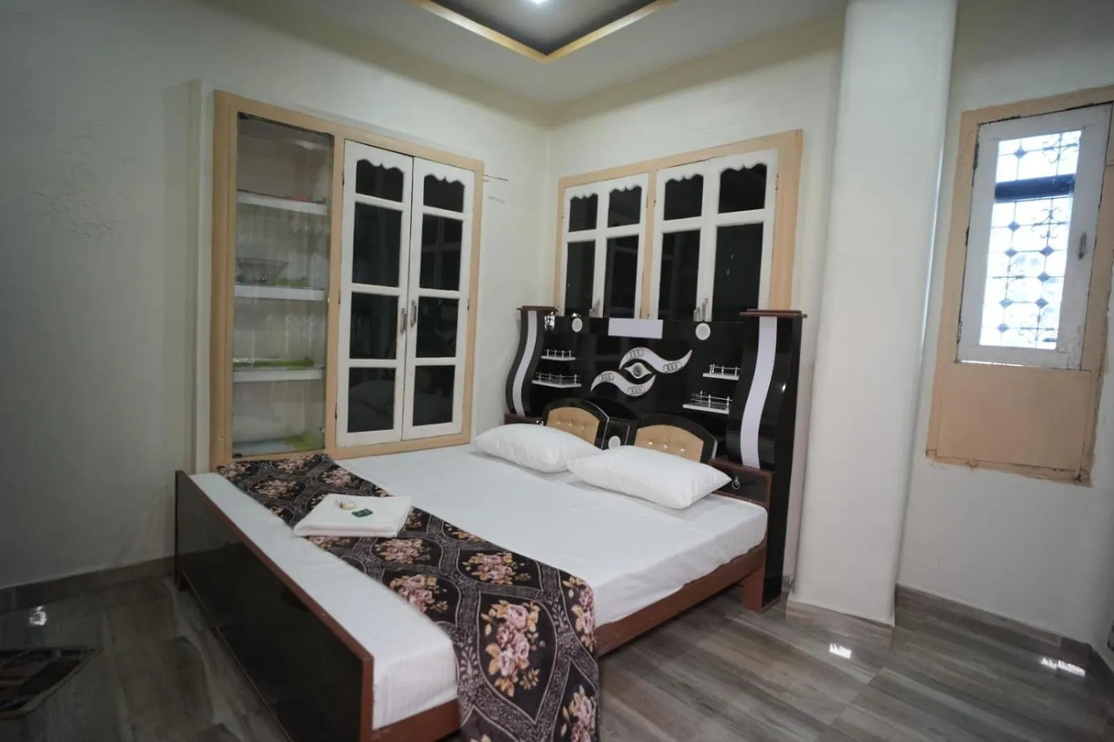 Bed & Breakfast Rudhraks Home Stay Varanasi